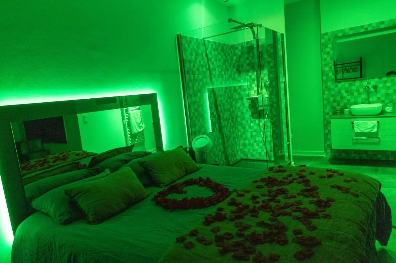 La Chambre Des Secrets Biarritz Apartment
